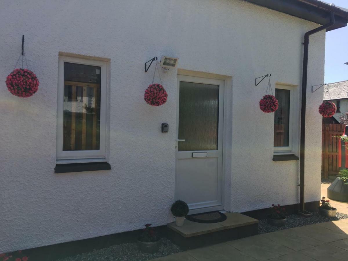 Apartamento A Wee House In The Highlands Fort William Exterior foto